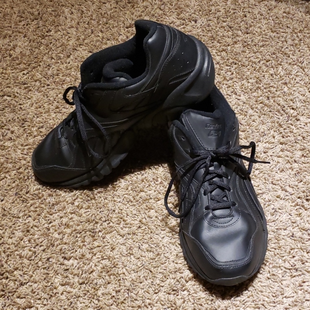 Reebok leather walking shoes